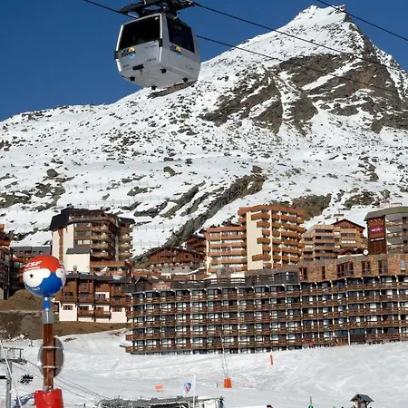 S2aval Tourotel Saturday Resort *